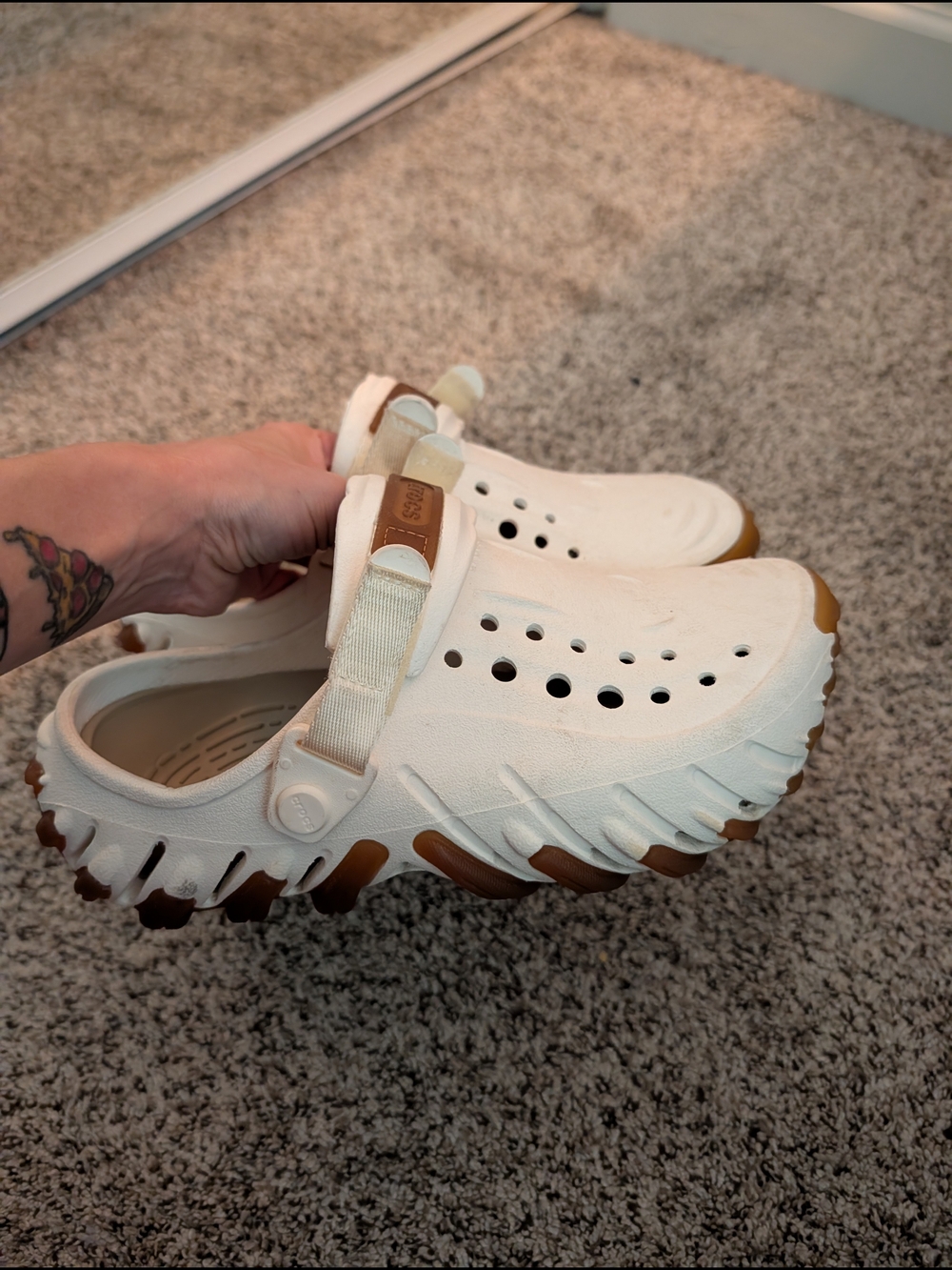 Crocs Echo Womens Clog in White with Brown Gummy Sole - Picture 1 of 3